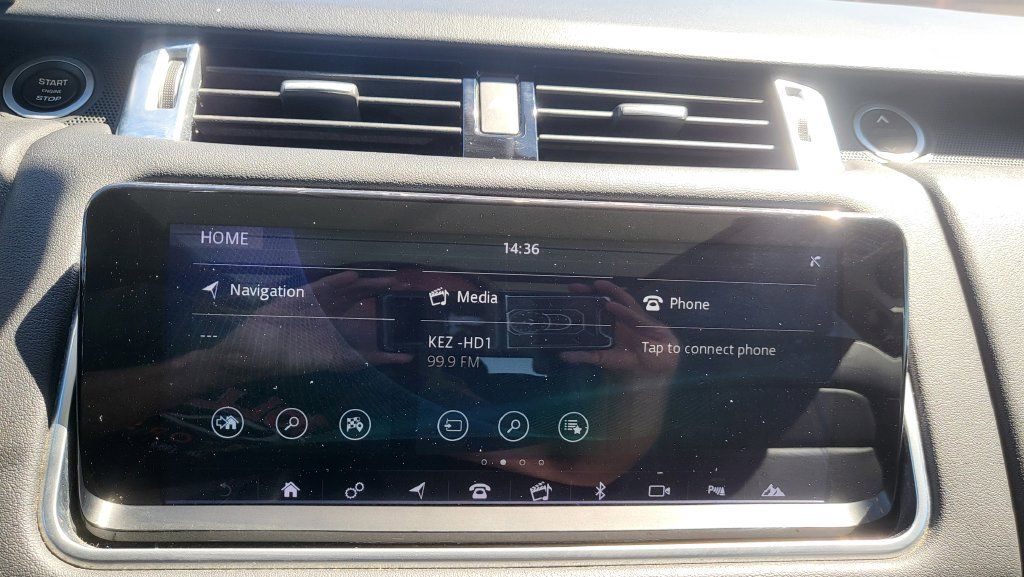 Used 2019 Land Rover Range Rover Sport HSE AWD/4WD image 37