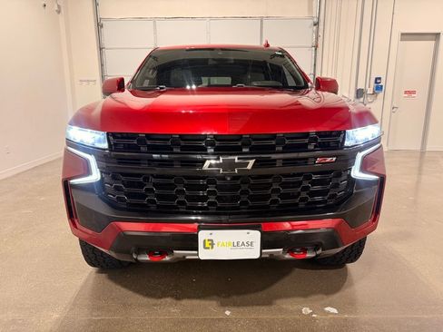 Used 2023 Chevrolet Tahoe Z71 w/ Luxury Package AWD/4WD image 2