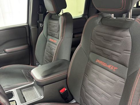 Used 2025 Nissan Frontier PRO-4X w/ Tow Package AWD/4WD image 15