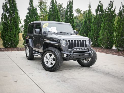 Used 2020 Jeep Wrangler Sport image 2