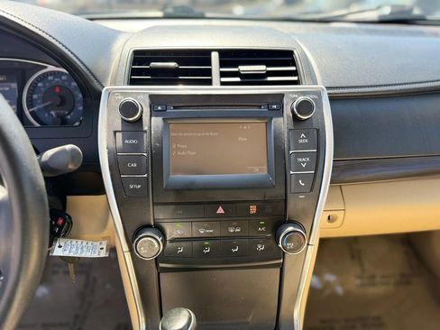 Used 2017 Toyota Camry LE image 26