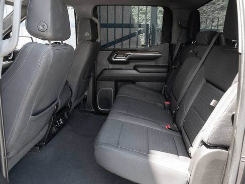 Used 2023 Chevrolet Silverado 1500 LT RWD image 33