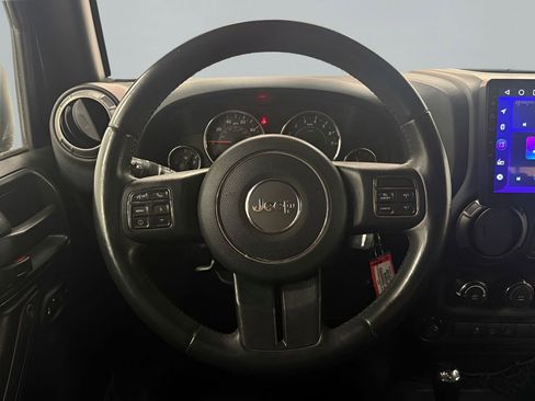 Used 2016 Jeep Wrangler Sport image 16