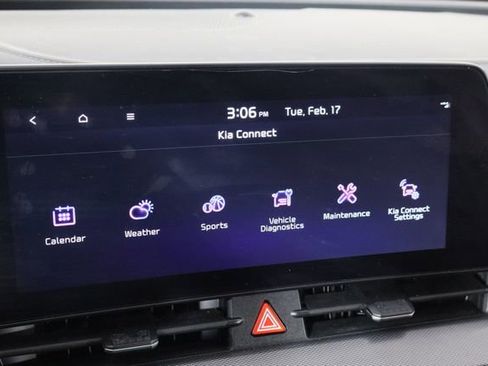 Used 2023 Kia Sportage SX image 40