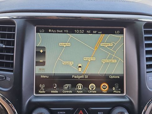 Used 2015 Jeep Grand Cherokee Overland AWD/4WD image 27