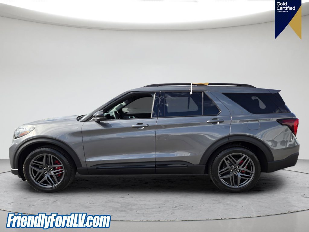 Certified 2025 Ford Explorer ST-Line w/ Premium Package RWD image 3