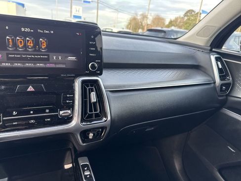 Used 2021 Kia Sorento SX image 13