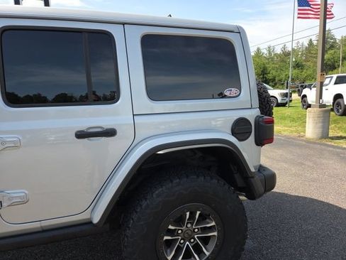 Used 2024 Jeep Wrangler Unlimited Rubicon 392 AWD/4WD image 17