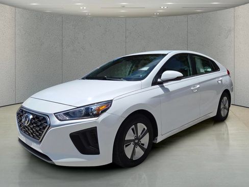 Used 2021 Hyundai Ioniq Blue FWD image 11