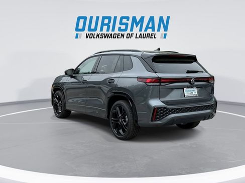 New 2026 Volkswagen Tiguan SE R-Line FWD image 6