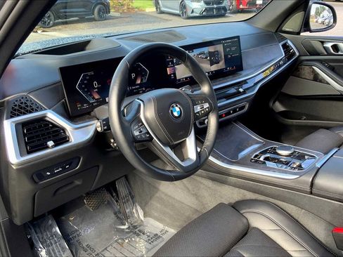 Used 2024 BMW X5 xDrive40i w/ Premium Package image 34
