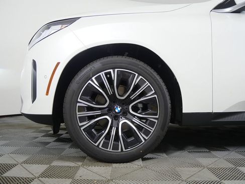 Used 2026 BMW X3 xDrive30i w/ Premium Package AWD/4WD image 2