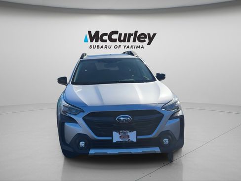 Used 2025 Subaru Outback Limited XT image 8