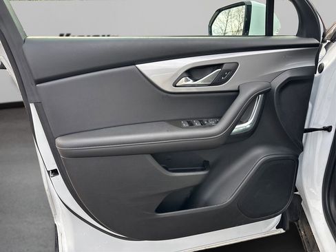 Used 2022 Chevrolet Blazer LT image 22