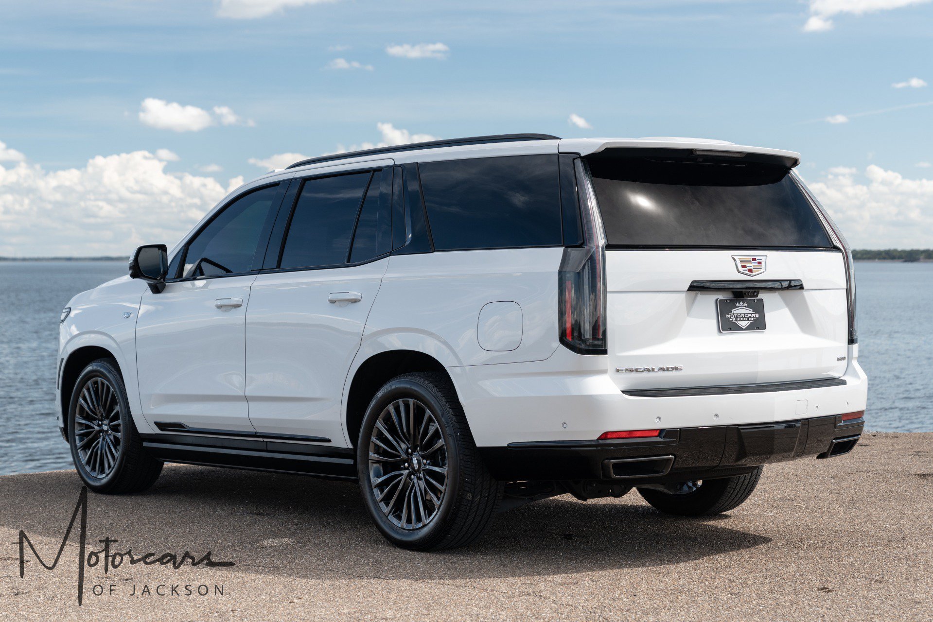Used 2025 Cadillac Escalade Sport Platinum RWD image 8
