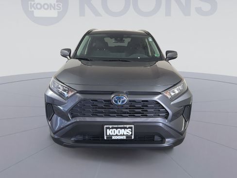 Used 2019 Toyota RAV4 LE image 11