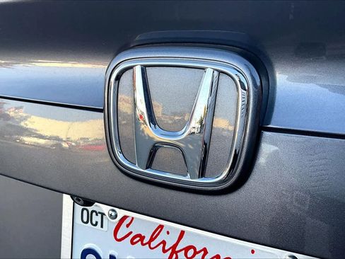 Used 2019 Honda Civic EX image 9