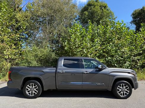 Used 2022 Toyota Tundra 1794 Edition image 5