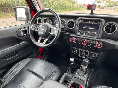 Used 2020 Jeep Wrangler Unlimited Sahara w/ Uconnect 4C Nav & Sound Group AWD/4WD image 20