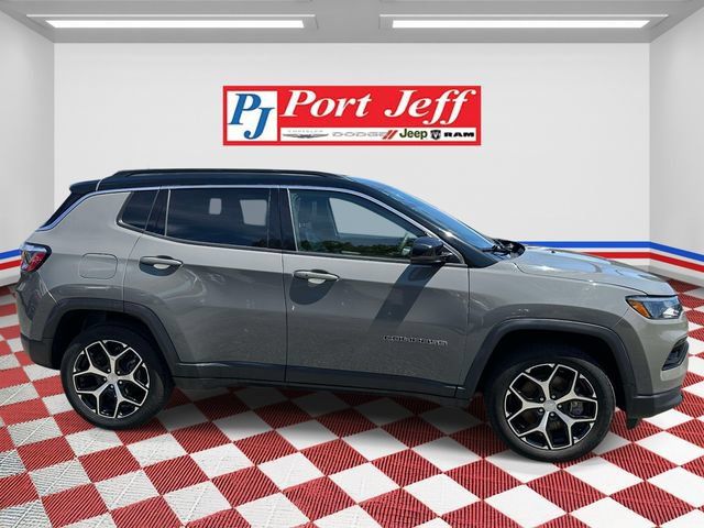 Certified 2024 Jeep Compass Limited AWD/4WD image 3