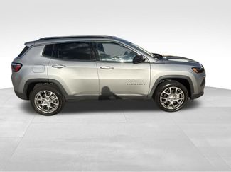 Used 2022 Jeep Compass Latitude w/ Sun and Sound Group AWD/4WD video 2