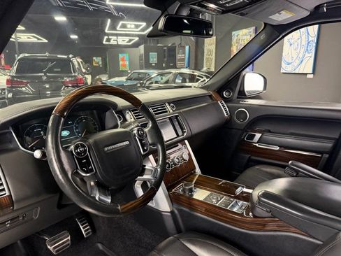 Used 2015 Land Rover Range Rover Supercharged AWD/4WD image 9