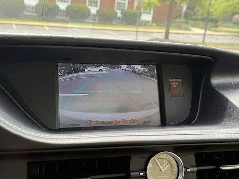Used 2013 Lexus ES 300h w/ Luxury Pkg FWD image 11