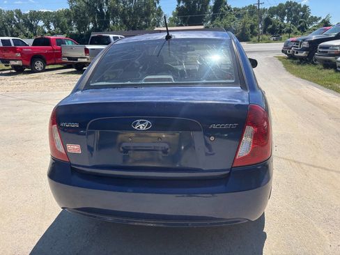 Used 2010 Hyundai Accent GLS image 9