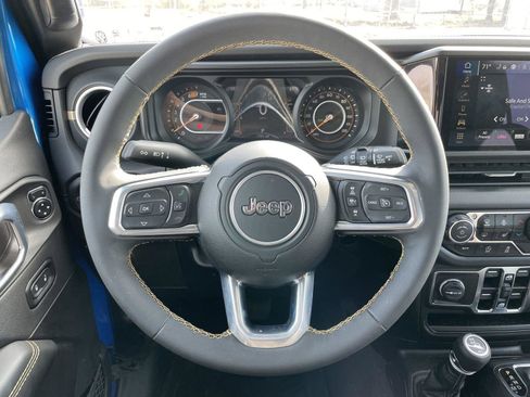 Used 2024 Jeep Wrangler Sahara w/ Safety Group image 13