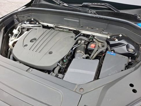 Used 2023 Volvo XC90 B5 Plus w/ Protection Package Premier image 30