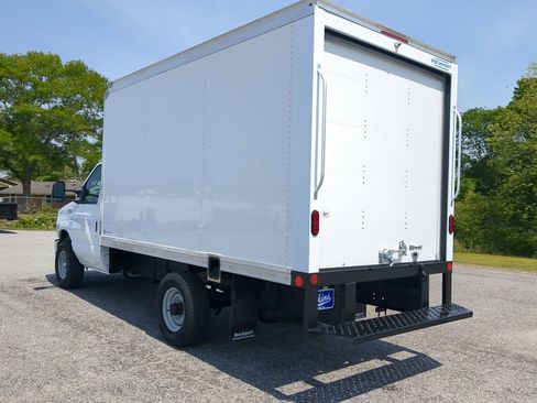 New 2026 Ford E-350 and Econoline 350 Super Duty w/ Power Equipment Group RWD image 5