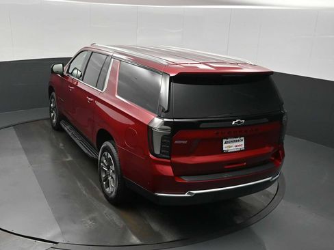 New 2026 Chevrolet Suburban LT w/ Comfort Package image 15