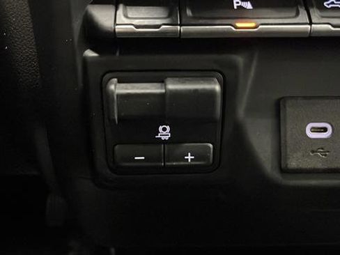 Used 2023 GMC Sierra 2500 Pro image 39