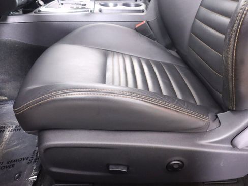 Used 2014 Dodge Challenger R/T w/ Premium Sound Group image 26