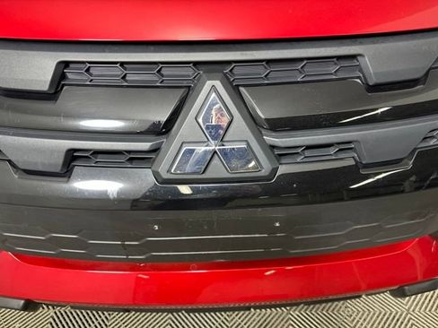 Used 2024 Mitsubishi Outlander Sport LE image 9