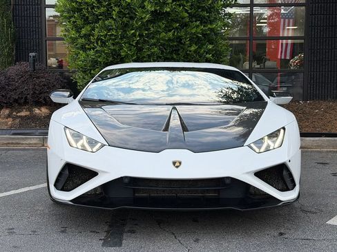 Used 2021 Lamborghini Huracan EVO RWD image 3