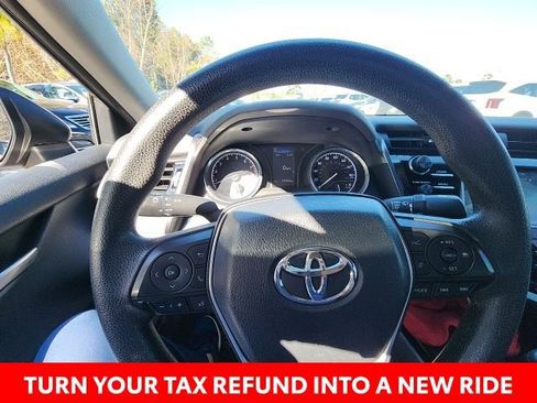 Used 2019 Toyota Camry LE image 24