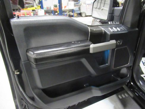 Used 2019 Ford F150 Raptor w/ Equipment Group 802A Luxury image 25