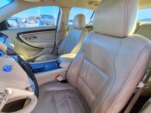 Used 2014 Ford Taurus Limited image 10