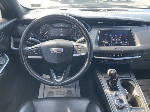 Used 2021 Cadillac XT4 Premium Luxury AWD/4WD image 11