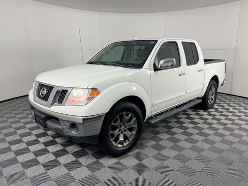 Used 2017 Nissan Frontier SL w/ Moonroof Package image 1
