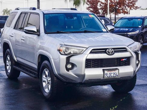 Used 2023 Toyota 4Runner SR5 Premium image 4
