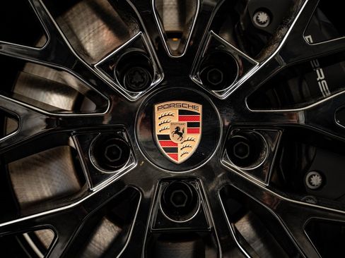 New 2026 Porsche Cayenne image 13