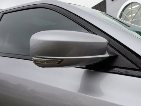 Used 2018 Chrysler 300 S w/ 300S Premium Group image 2