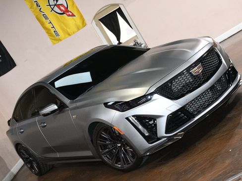 Used 2024 Cadillac CT5 V Blackwing w/ Carbon Fiber Package 2 RWD image 77