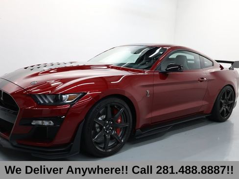 Used 2020 Ford Mustang Shelby GT500 w/ Carbon Fiber Track Pack RWD image 3