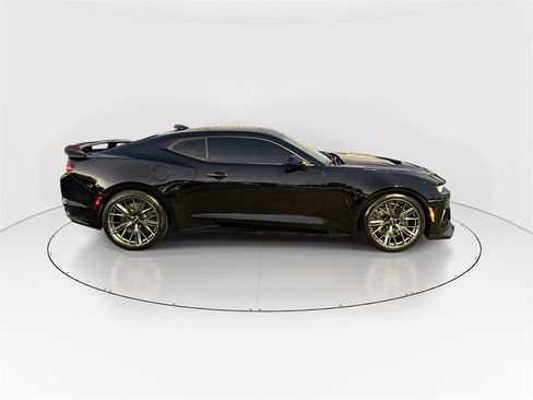 Used 2023 Chevrolet Camaro ZL1 image 9