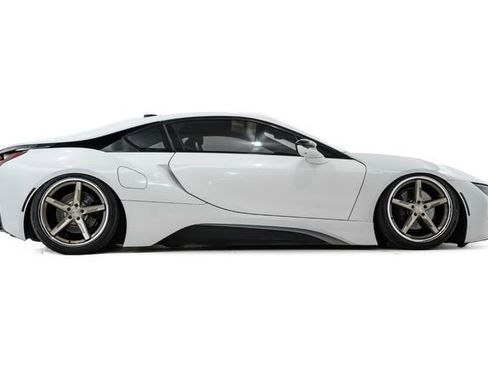 Used 2014 BMW i8 image 5