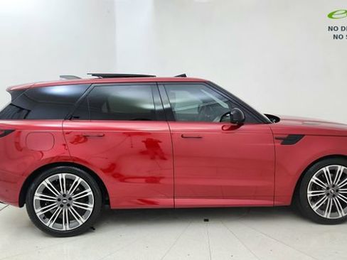 Used 2024 Land Rover Range Rover Sport Dynamic SE AWD/4WD image 6