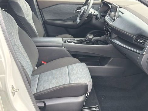 Used 2023 Nissan Rogue SV AWD/4WD image 13